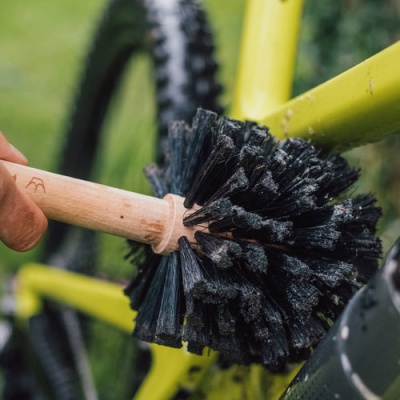 Peaty's Bog Brush